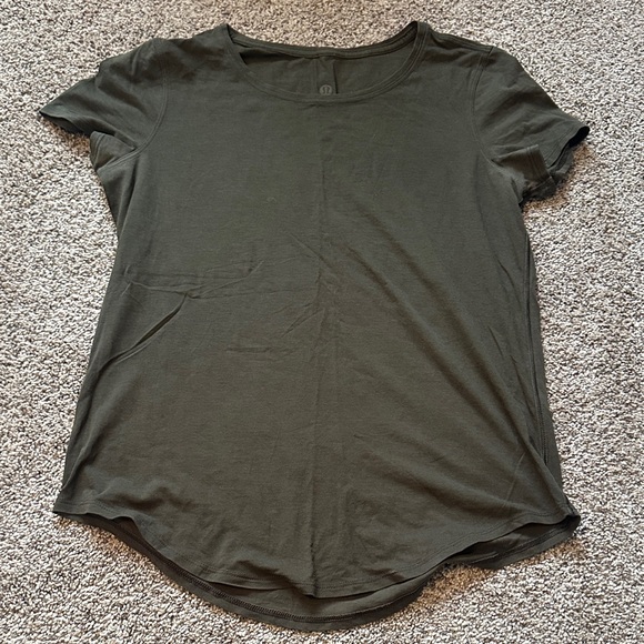 lululemon athletica Tops - lululemon athletica Dark Green Short Sleeve Tee